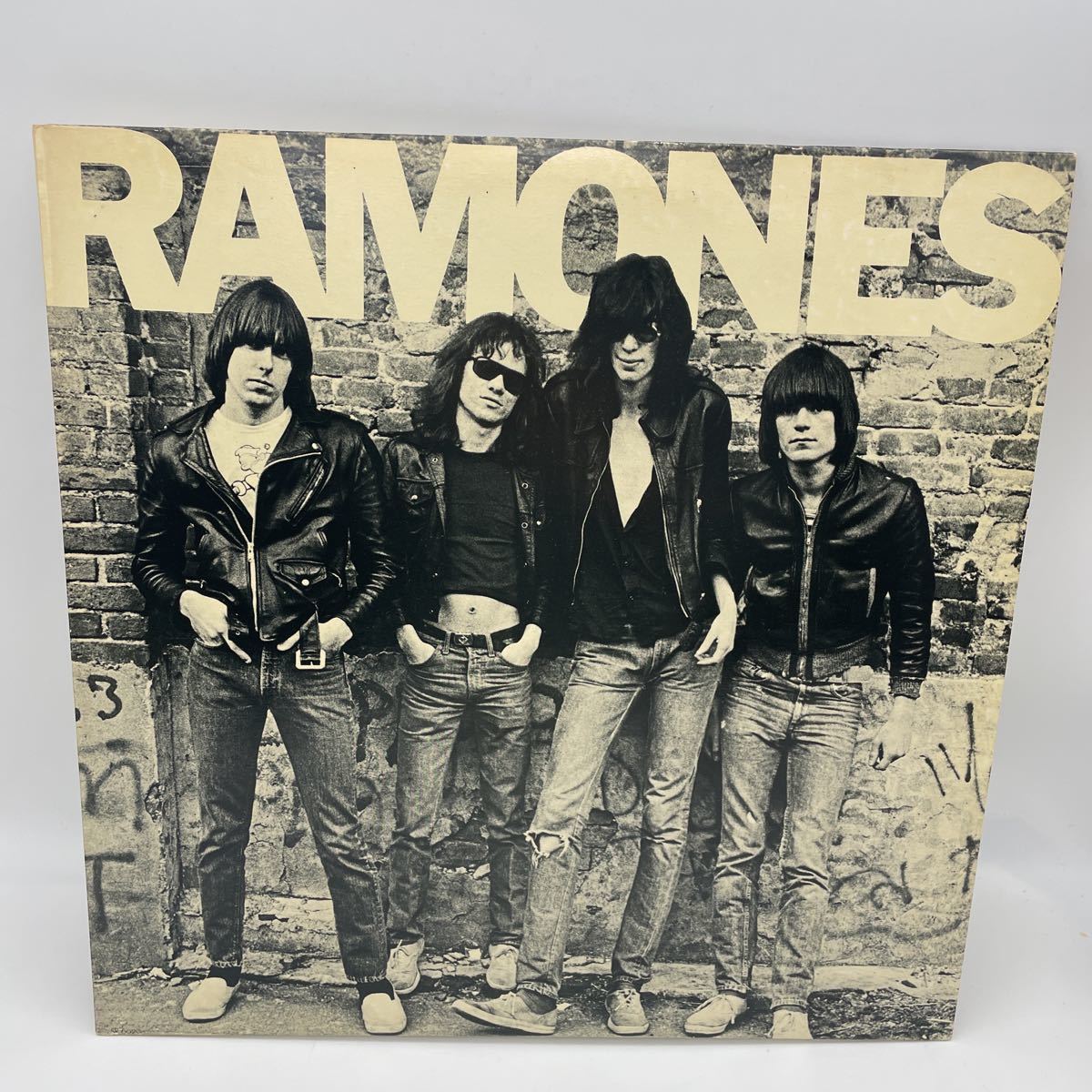 ヤフオク! -「ラモーンズ lp」(Ramones) (R)の落札相場・落札価格