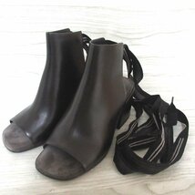 ほぼ未使用 18SS BRUNELLO CUCINELLI ブルネロクチネリ モニーレ装飾 リボンストラップ レザー サンダル 36 23cm相当 黒 ブラック C0403_画像1