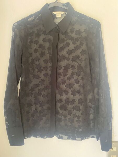 H&M星柄シースルー ボタンダウンシャツ 透け感ブラウス●黒36