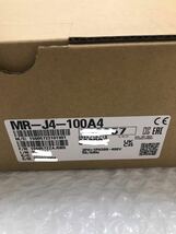 新品三菱電機 MITSUBISHI サーボアンプMR-J4-100A4 正規品動作保証 2022年製 [インボイス発行事業者] 2/3_画像3