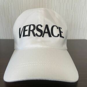 希少 新品 ヴェルサーチ メンズ ロゴ 刺繍 キャプ　ホワイト サイズ 58 VERSACE CAP 正規品