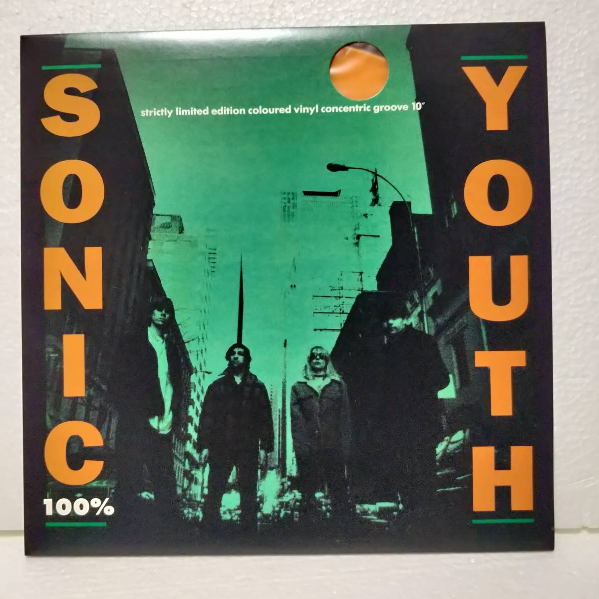 ヤフオク! -「sonic youth」(レコード) の落札相場・落札価格