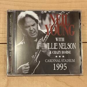 ■ CD NEIL YOUNG WITH WILLIE NELSON & CRAZY HORSE CARDINAL STADIUM 1995 AACD0148