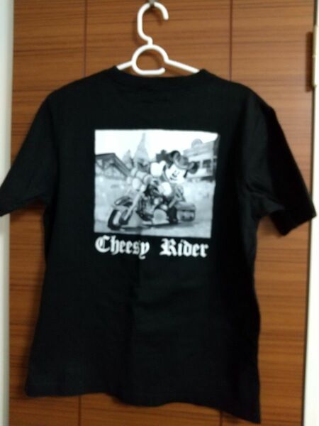 ディズニーリゾート Tシャツ ミッキーがバイクに乗ってるのはバックプリント Sサイズ【複数購入割引あり】メ