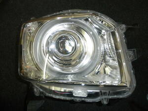 JF3　N-BOX　右ヘッドライト　右ヘッドランプ　LED　STANLEY W3105　