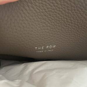 新品未使用THE ROW ザロウ SOFT MARGAUX 15 エレファント ELEPHANT 日本限定色 グレインカーフ 定価691,900円の画像4