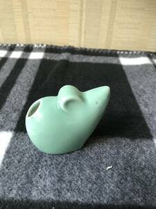 干支 (子 鼠 ねずみ)　　爪楊枝入れ　置物　日本製 陶器 青磁
