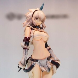 27cm キリン装備 モンスターハンター ガレージキット 1/6スケール ガレキ フィギュア レジン 樹脂 モンハン パーツ