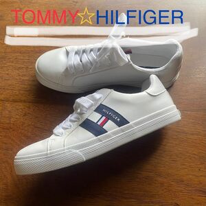 Tommy HILFIGER レディース　ホワイトスニーカー　トミー