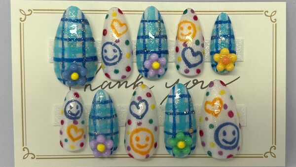 ハンドメイド ネイルチップ 落書きネイル