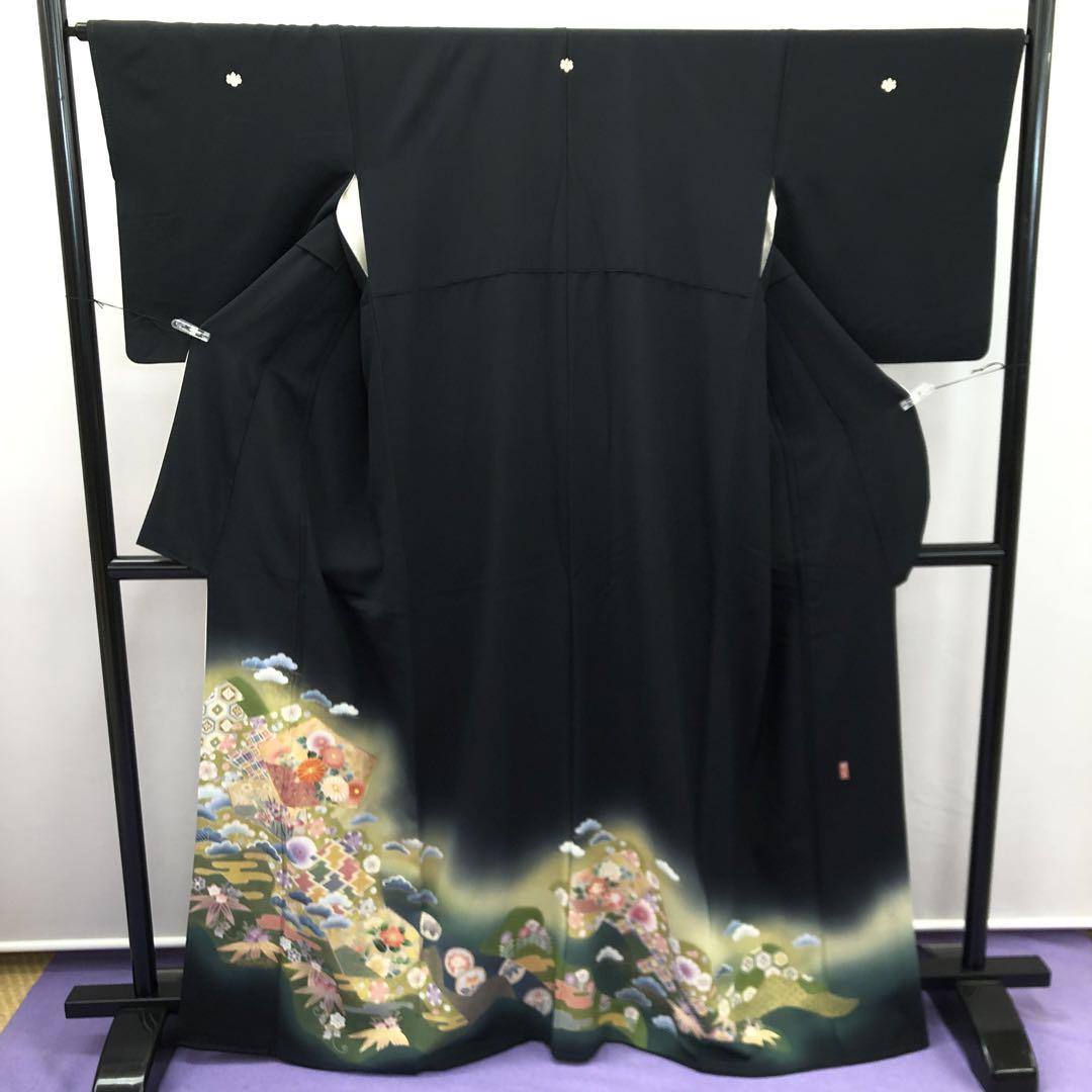 BY2827 黒留袖 剣方喰 紋 翠晶 松竹梅 里山 落ち着いた 湖 | www