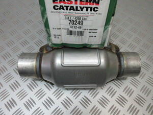 70249.汎用触媒 コンバーター 12inch 全長30cm パイプ外径 67ｍｍ Body 11cmx13cm EASTERN CATALYTIC