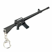 ベストセラー銃モデルのおもちゃキーホルダー PUBG CSGO 軍用武器金属アサルトライフル狙撃ピストルキーリング AK47 AWM M16 steyrcjx2438_画像5