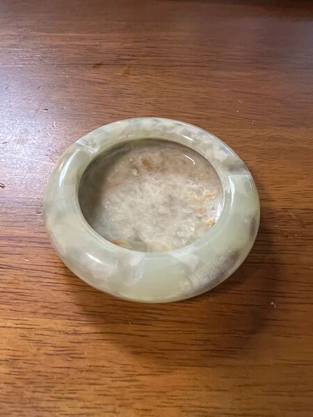 翡翠?灰皿