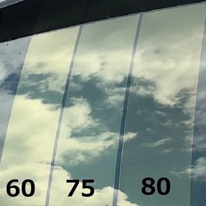 スパッタゴールド60 運転席・助手席 トヨタ クラウン セダン S17# カット済みカーフィルム の画像2