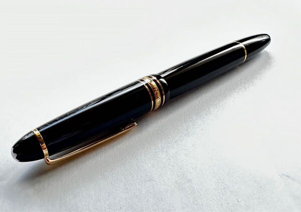 MONTBLANC モンブラン MEISTERSTUCK 万年筆