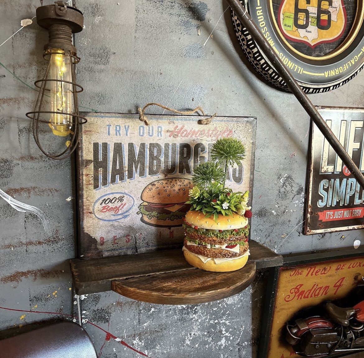 アメリカン ダイナー / HAMBURGERS / ディスプレイプランター/フェイクアレンジ/(サインボード2WAY) #店舗什器 #diner #ハンバーガー, ハンドメイド作品, インテリア, 雑貨, その他