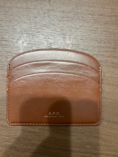 A.P.C アーペーセー　APC パスケース ブラウン