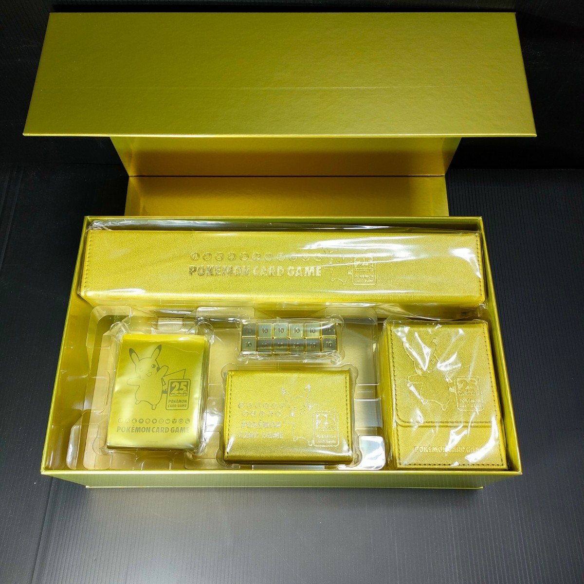 ヤフオク! -「ポケモンカードゲーム 25th anniversary golden box ヤフオク! -「ポケモンカードゲーム 25th anniversary golden box
