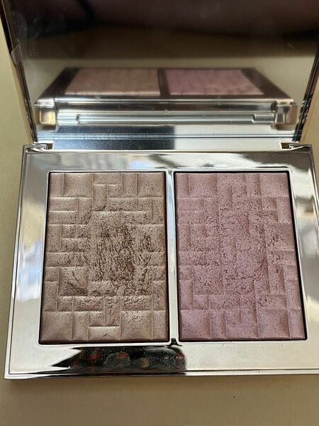 ボビイブラウン　ハイライト&グロウ　ハイライティングパウダーデュオ　 BOBBI BROWN