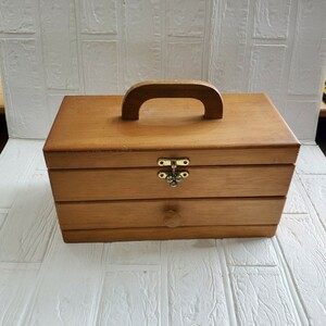 ソーイングボックス　裁縫箱　小物入れ　木製　レトロ　コレクション　