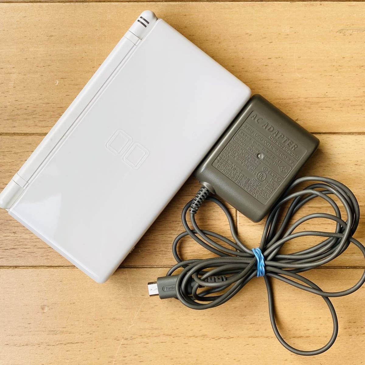 品質は非常に良い アクアブルー 動作確認済み ニンテンドー3DS本体
