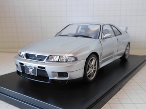 ◎WHITEBOX 1/24 スカイライン GT-R ( R33 ) シルバー