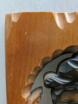 木彫り熊　プレート　壁飾り　昭和レトロ　鮭を担ぐ熊　レトロモダン_画像6
