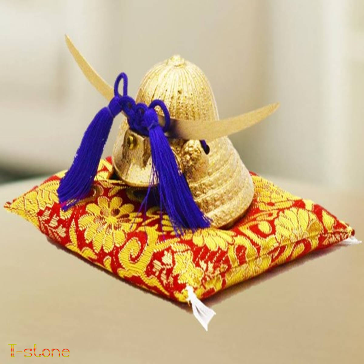 May Doll Helmet Decoration Gold Date Masamune Luxury Cushion Boys' Festival First Boys' Festival Compact Stylish Interior Great presence Paperweight Creates atmosphere, season, Annual Events, Children's Day, May Dolls