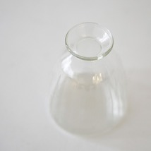 【新品】【フラワーベース】リューズガラス（高さ9cm）小さめ　花瓶　花器　一輪挿し　ガラス製_画像3