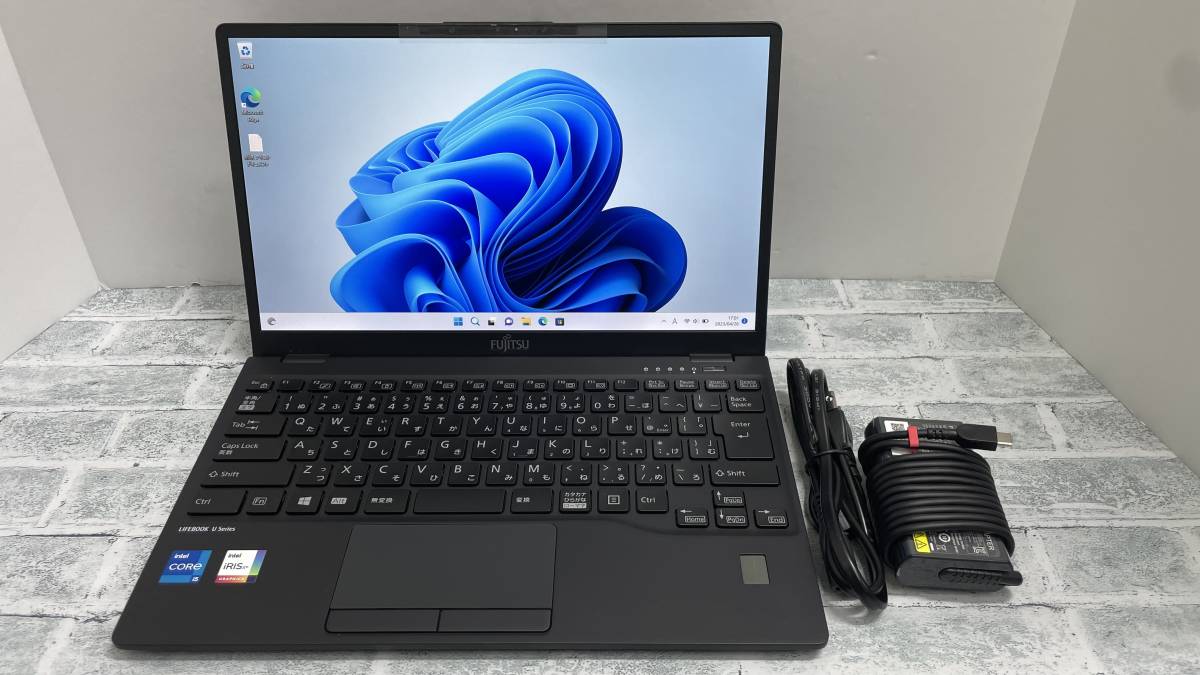 □超軽量□富士通LIFEBOOK U9311/FX□13.3インチ/Intel Core i5-1135G7