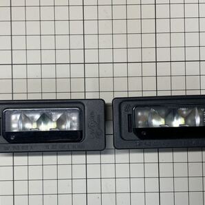 3CCAX フォルクスワーゲン ヴァリアント リアゲート LEDライセンスランプ ナンバー灯 パサートテールゲート トランク 純正