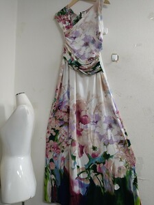 ジャストカヴァリ アートのような 総花柄 ロングドレス 38　フォーマル 礼服 送料無料