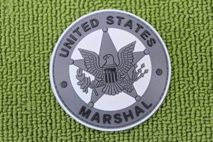 PA6新品 USMS USマーシャル US MARSHAL UNITED STATES 立体PVC素材 ワッペン パネルパッチ マジックテープ 黒灰系 グレイ 約8x8cm