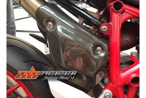 ★全国一律 送料3000円★新品未使用 カーボン製マフラーガード【DUCATI848 1098 1198専用】ヤケド防止 ドゥカティ