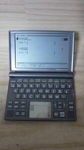 【B114】SHARP シャープ　Papyrus PW-LT220 日中　中日　電子辞書　　中古