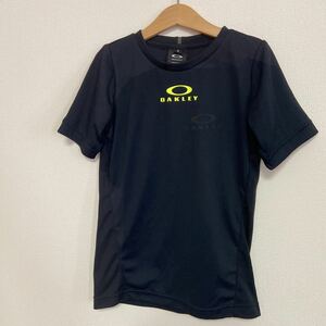 OAKLEYオークリー★キッズＴシャツ130cm　極美品　黒シンプルＴ　学校用にも◎