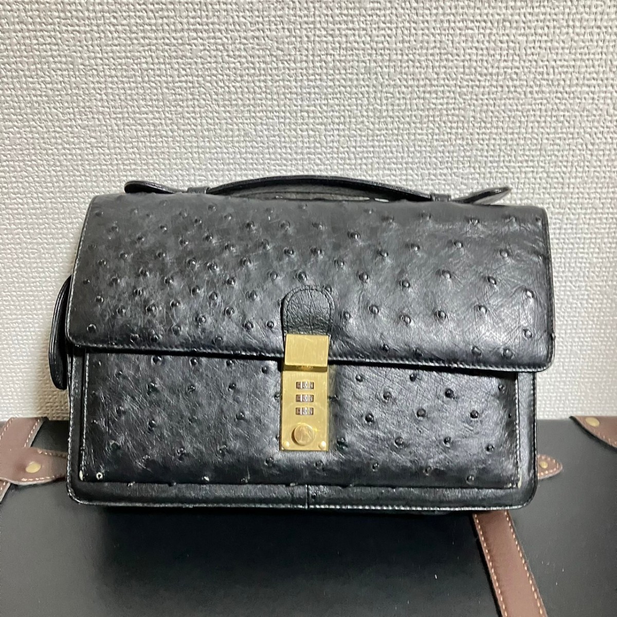 23700円本物 アウトレット 【値下げ】 特最上級・オーストリッチ