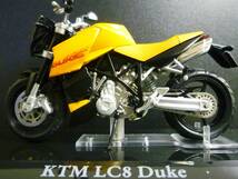 1/24 　KTM　LC8 Duke デューク　LC 8 ATLAS IXO アトラス イクソ 製品 _画像1