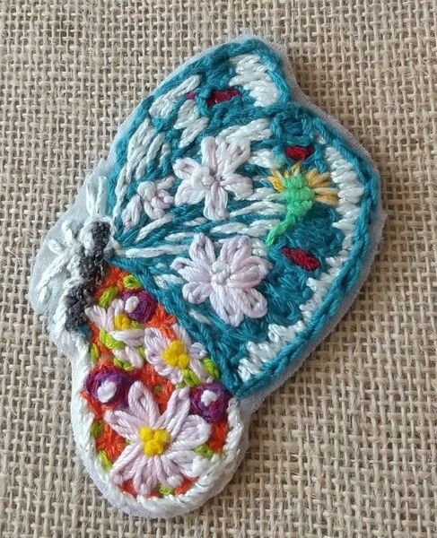 花の刺繍 蝶々 ハンドメイド 手刺繍 ジュートバッグ B5 マイバック 無印、#ぶらんこの子
