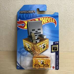 ホットウィール Hot Wheels マインクラフト　MINECRAFT ミニカー 10周年限定モデル