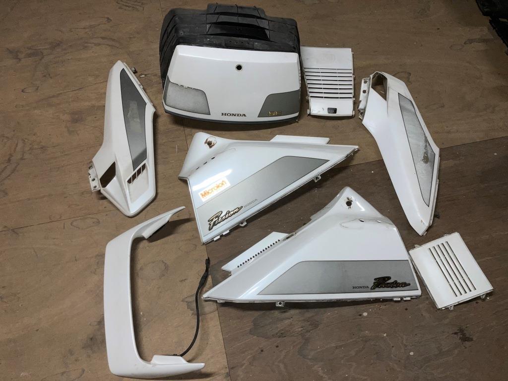 ヤフオク! -「フュージョン 純正 カウル」(ホンダ用) (カウル ヤフオク! -「フュージョン 純正 カウル」(ホンダ用) (カウル