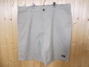 a1179◆Dickies ハーフパンツ◆w44 ベージュ色 大きいサイズ GR630DS ディッキーズ チノショートパンツ 輸入古着 USED 5D