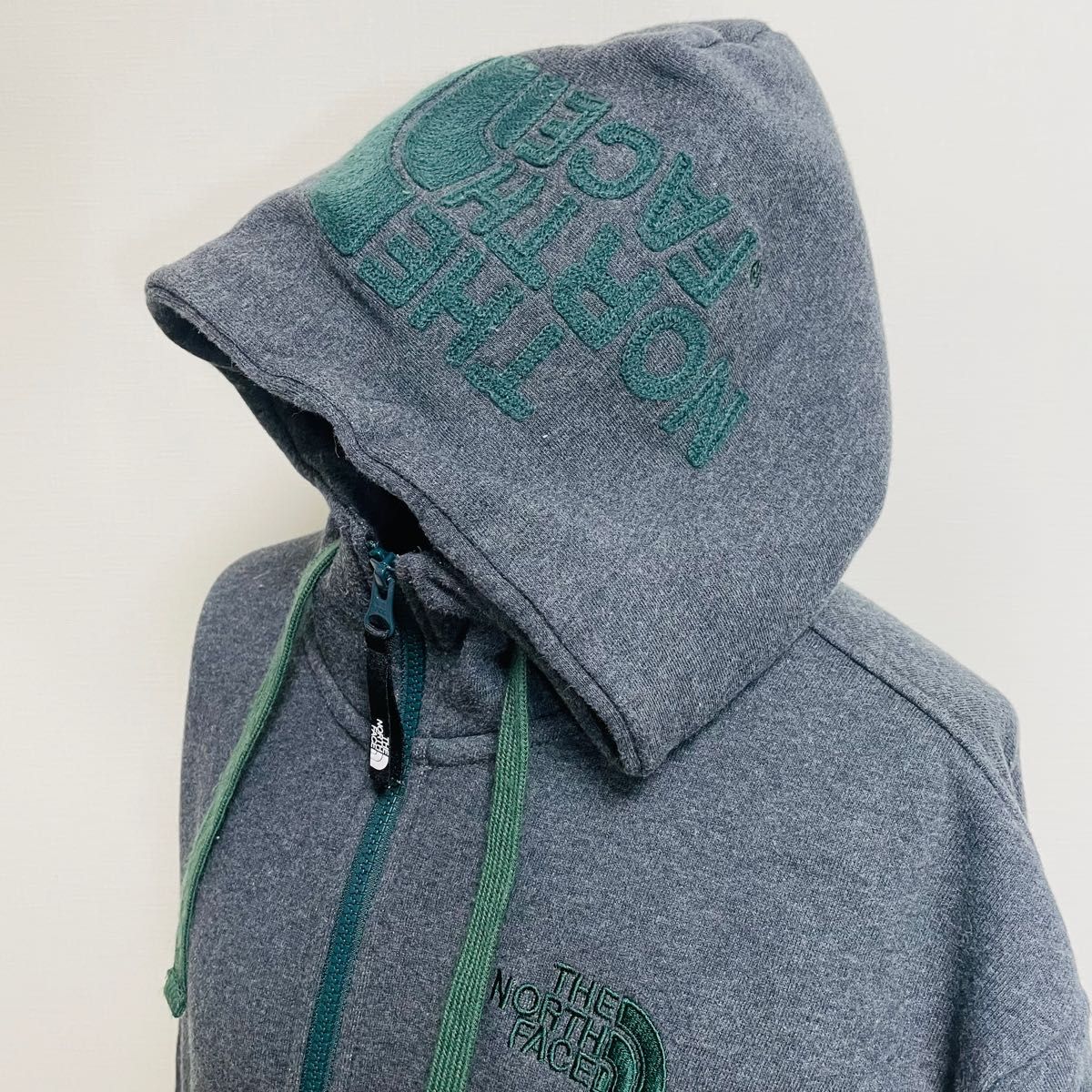 THE NORTH FACE ジップパーカー 刺繍 デカロゴ カーキ オリーブ