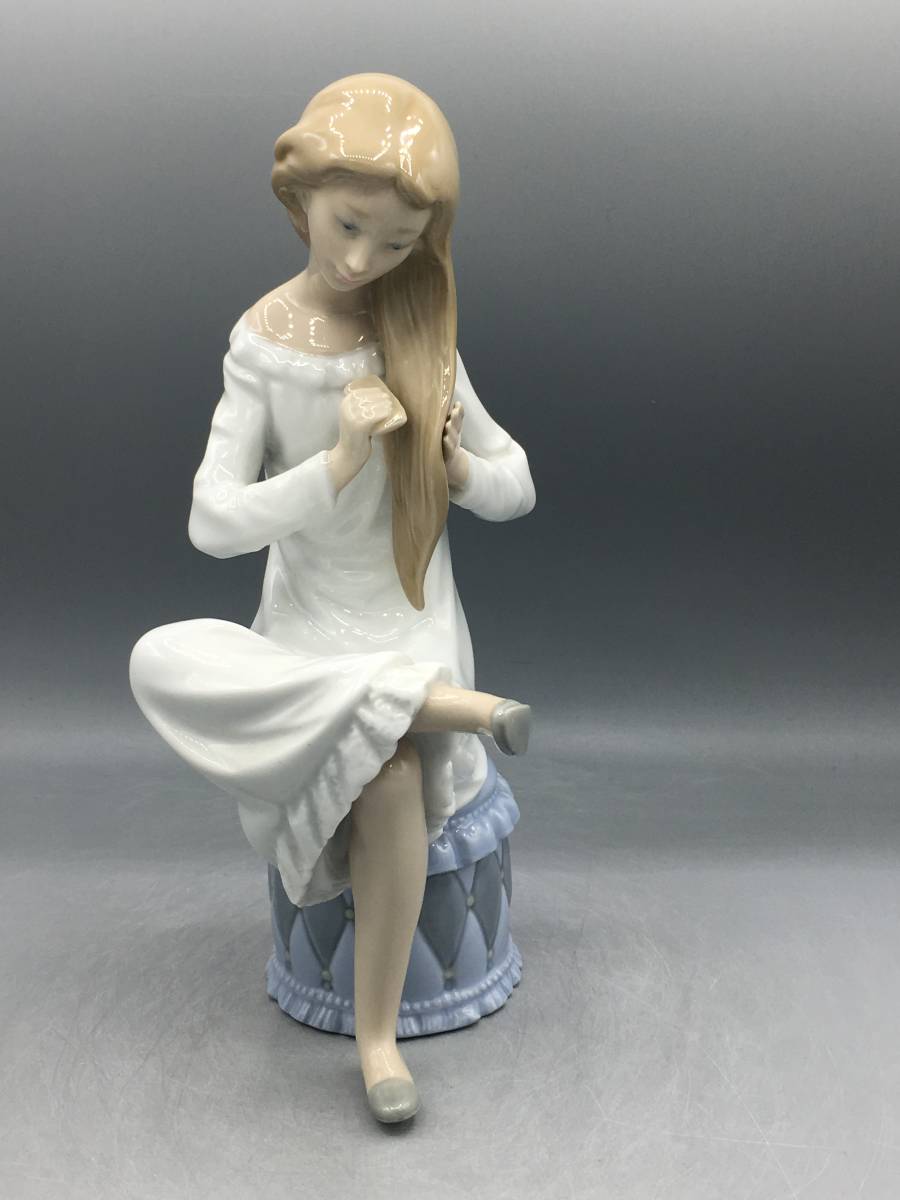 2025年最新】Yahoo!オークション -リヤドロ 女性の中古品・新品 2025年最新】Yahoo!オークション -リヤドロ 女性の中古品・新品