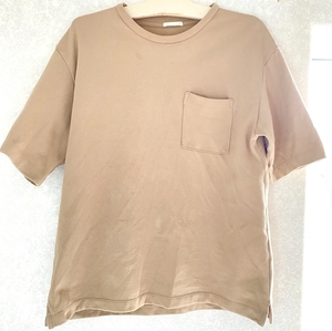 GU 胸ポケット Tシャツ Mサイズ 茶色 ベージュ ユニセックス 綿 ポリエステル 341-321625 同梱可