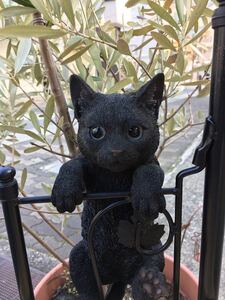 リアルでかわいい猫の置物♪　ハンギングキャット　ぶらさがり猫　黒猫