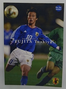 ◇2004◇カルビー◇サッカー日本代表◇023◇藤田俊哉◇レギュラーカード◇複数落札まとめて依頼対応◇クリックポスト（追跡可）185円発送◇