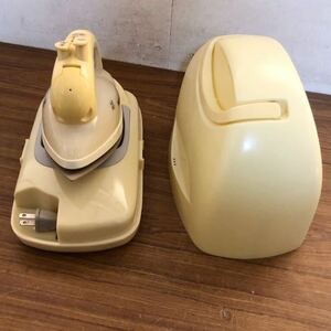 パナソニック/ナショナル カルル NI-CL303 コードレススチームアイロン ３倍以上の強力パワーショット付のコンパクトお手頃タイプ