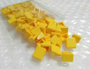 100個　1×1　黄色　スロープ　LEGO　レゴ　未組み立て　未使用　パーツ　部品　屋根